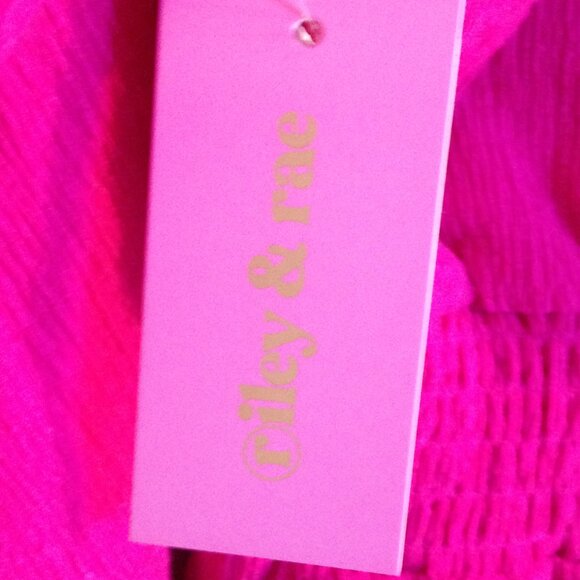 Riley & Rae Long Sleeve Peplum Top Pink M NWT - Picture 4 of 6